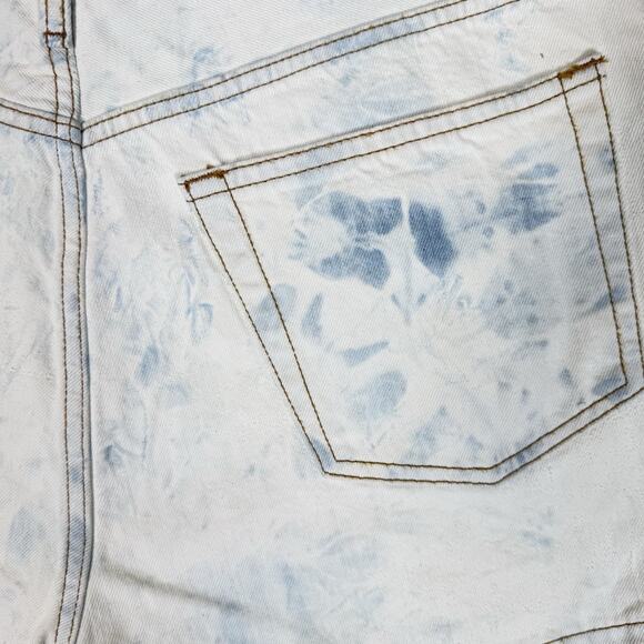 RE/DONE 7 High Rise Jean Shorts Sunbleach Denim Button Fly Size 32 NWT - Picture 6 of 7